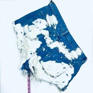 DENIN SHORTS DISTRESSED